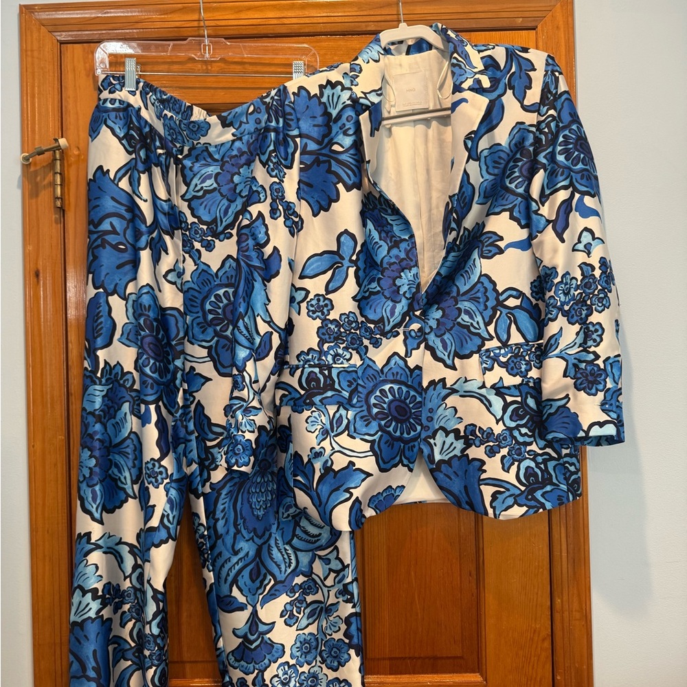 Mango Blue and White Floral Blazer and Pants Set